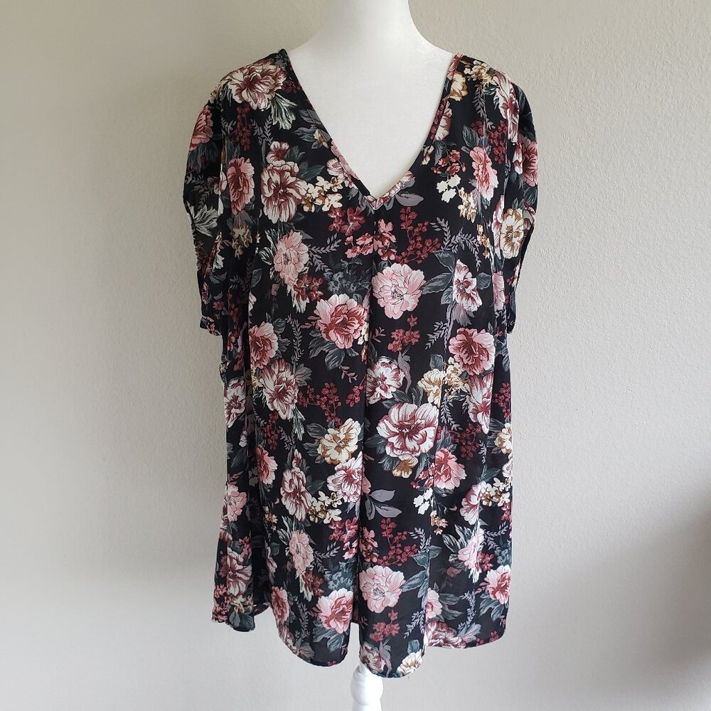 Halogen Blouse Top Plus 3X Bold Floral V-Neck Cap Sleeve Relaxed Pleat Front